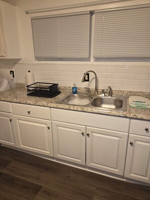 Private kitchen - Charming 2-bedroom house in pleasant Riverdale with central heat and air (Riverdale)