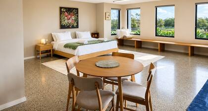 Saddle and Sea Farm Retreat - Beautiful views