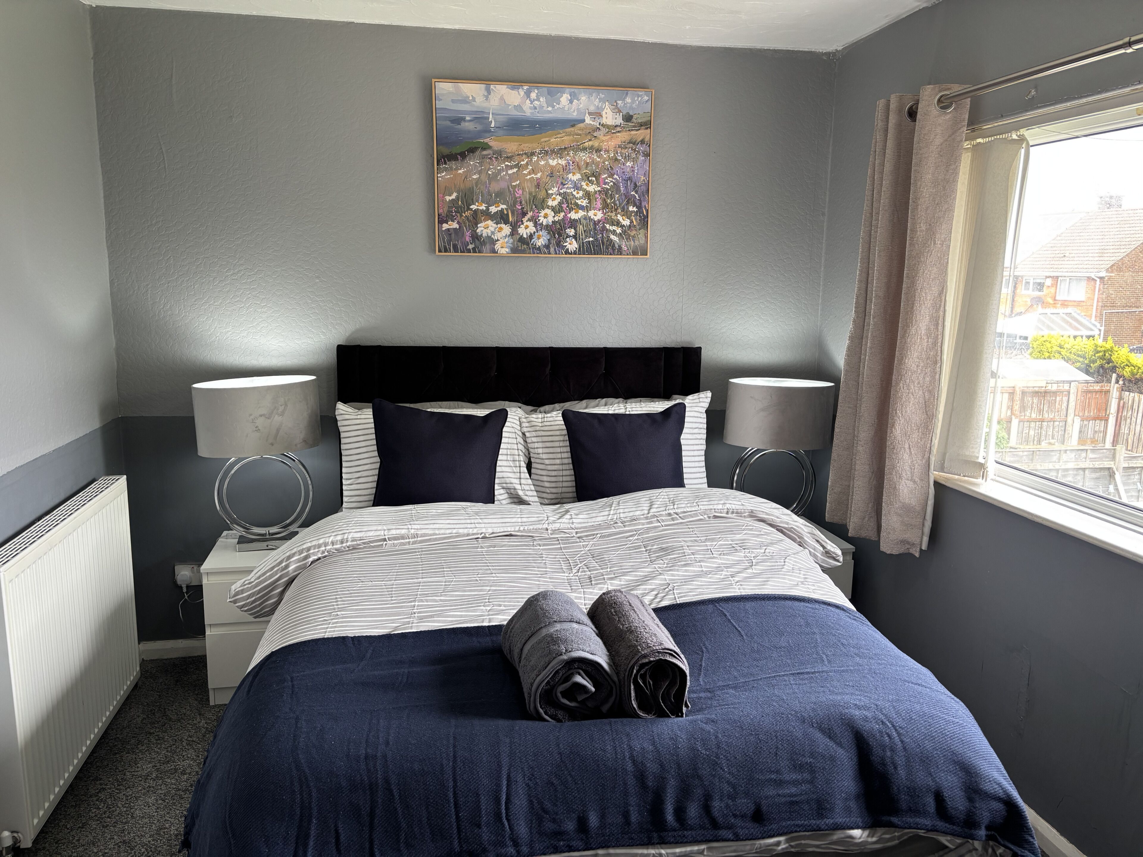 3 chambres, fer et planche à repasser, Wi-Fi, draps fournis