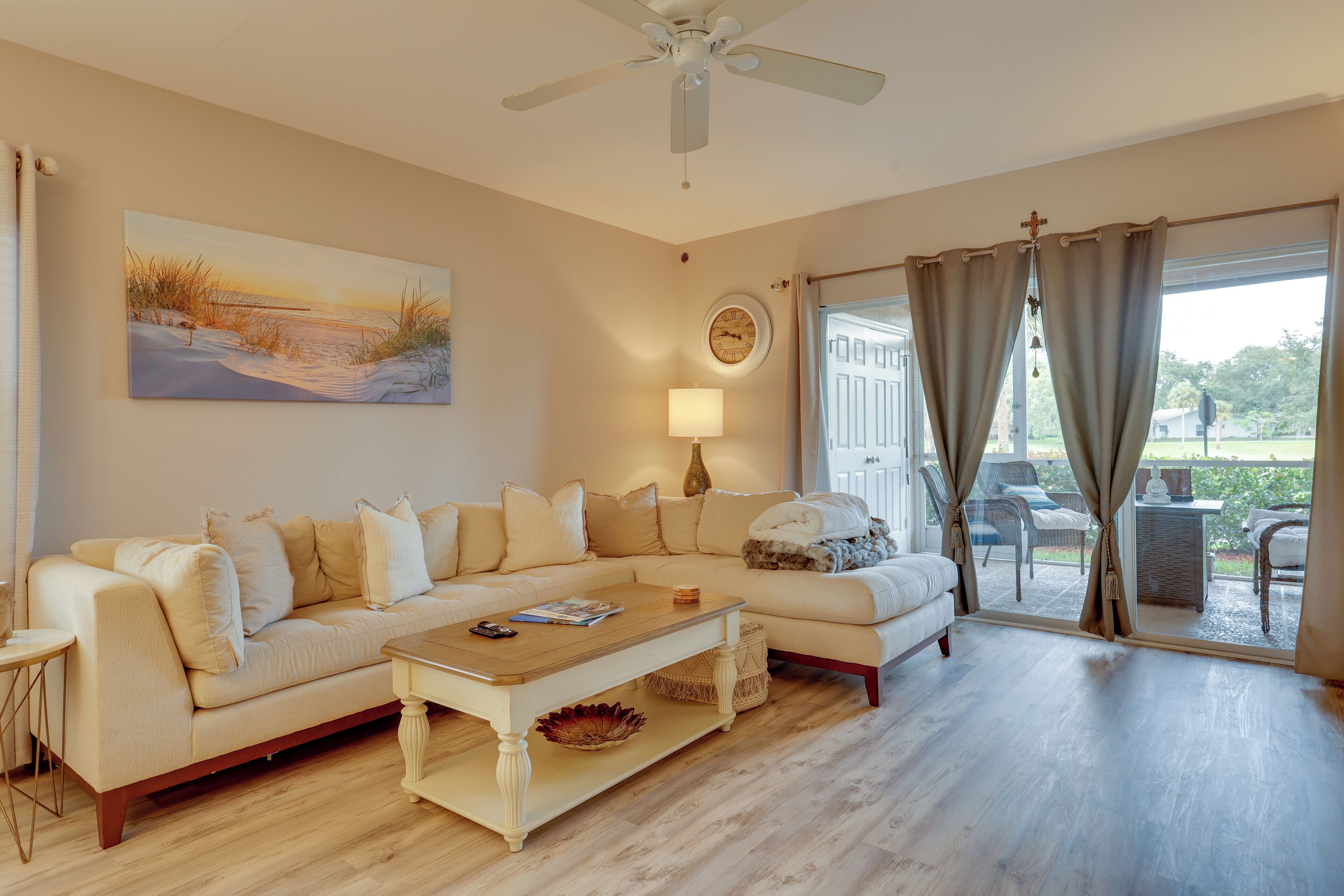 Apartment (3 Bedrooms) | Front of property