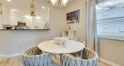 7 Mi to Beach! Bonita Springs Condo w/ Pool Access