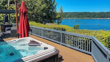 House (3 Bedrooms) | Front of property