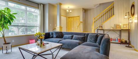 Apartment (2 Bedrooms) | Front of property