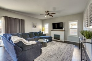 House (4 Bedrooms) | Interior