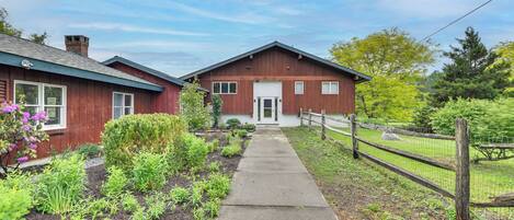 House (3 Bedrooms) | Front of property