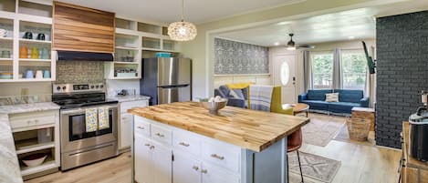 House (4 Bedrooms) | Interior