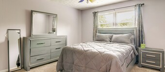 7 Mi to Stone Mtn Park! Spacious Family Getaway