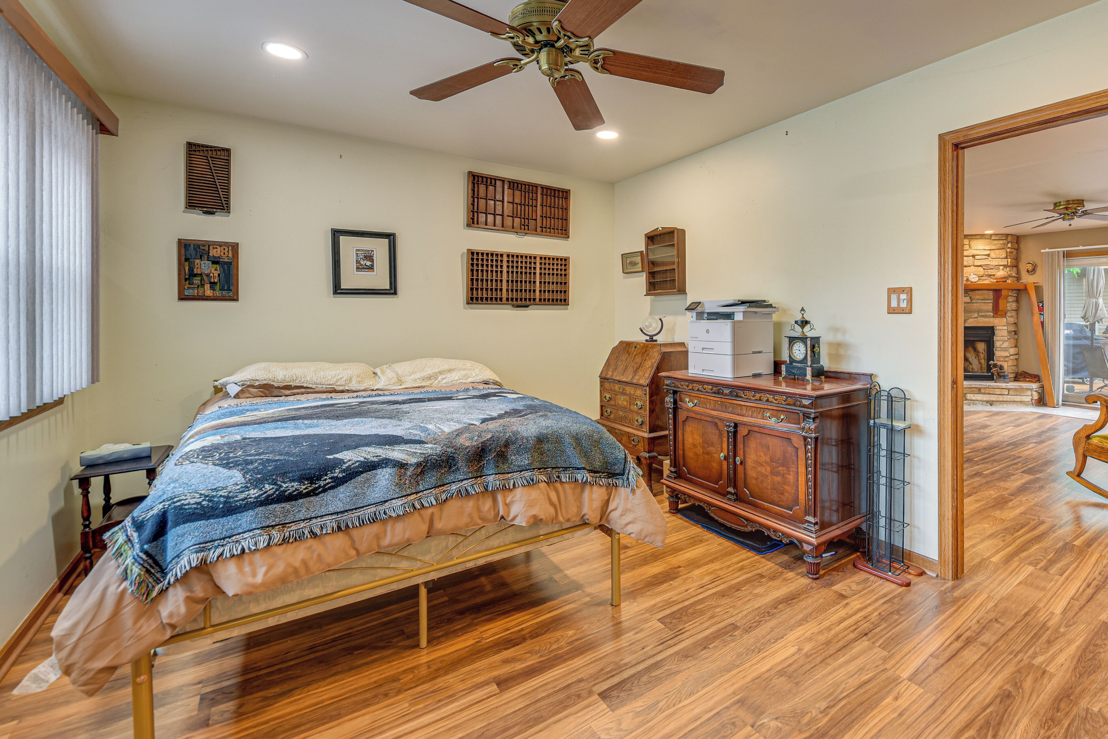House (3 Bedrooms) | Interior