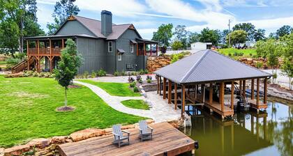 Private Boat Launch & Dock! Huge Lay Lake Retreat