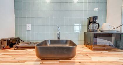 Walkable Location! High-end 4-unit Hinton Getaway