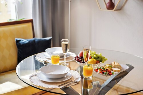 SOLARIS - Ferienwohnung, 2 Pers, Altstadt, Küche, Parkplatz, Elbe, S-Bahn, WLAN