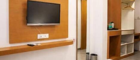 Deluxe Double or Twin Room, City View
