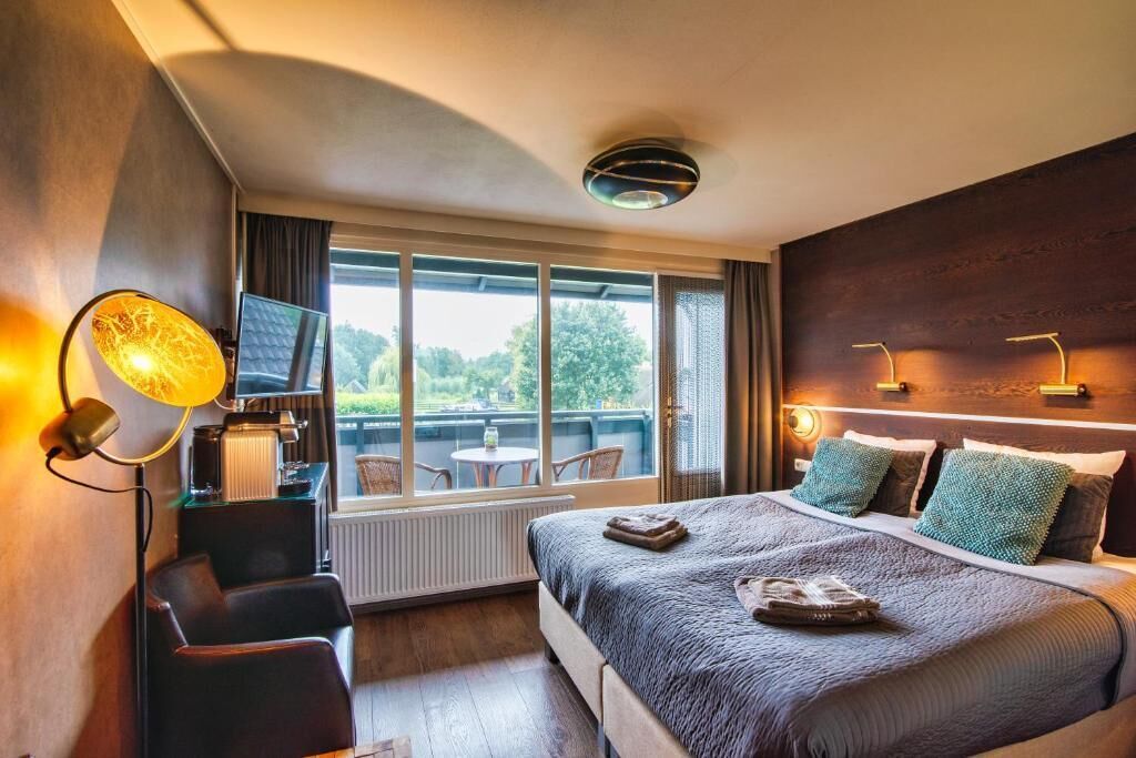 Een kluis op de kamer, verduisterende gordijnen, gratis wifi