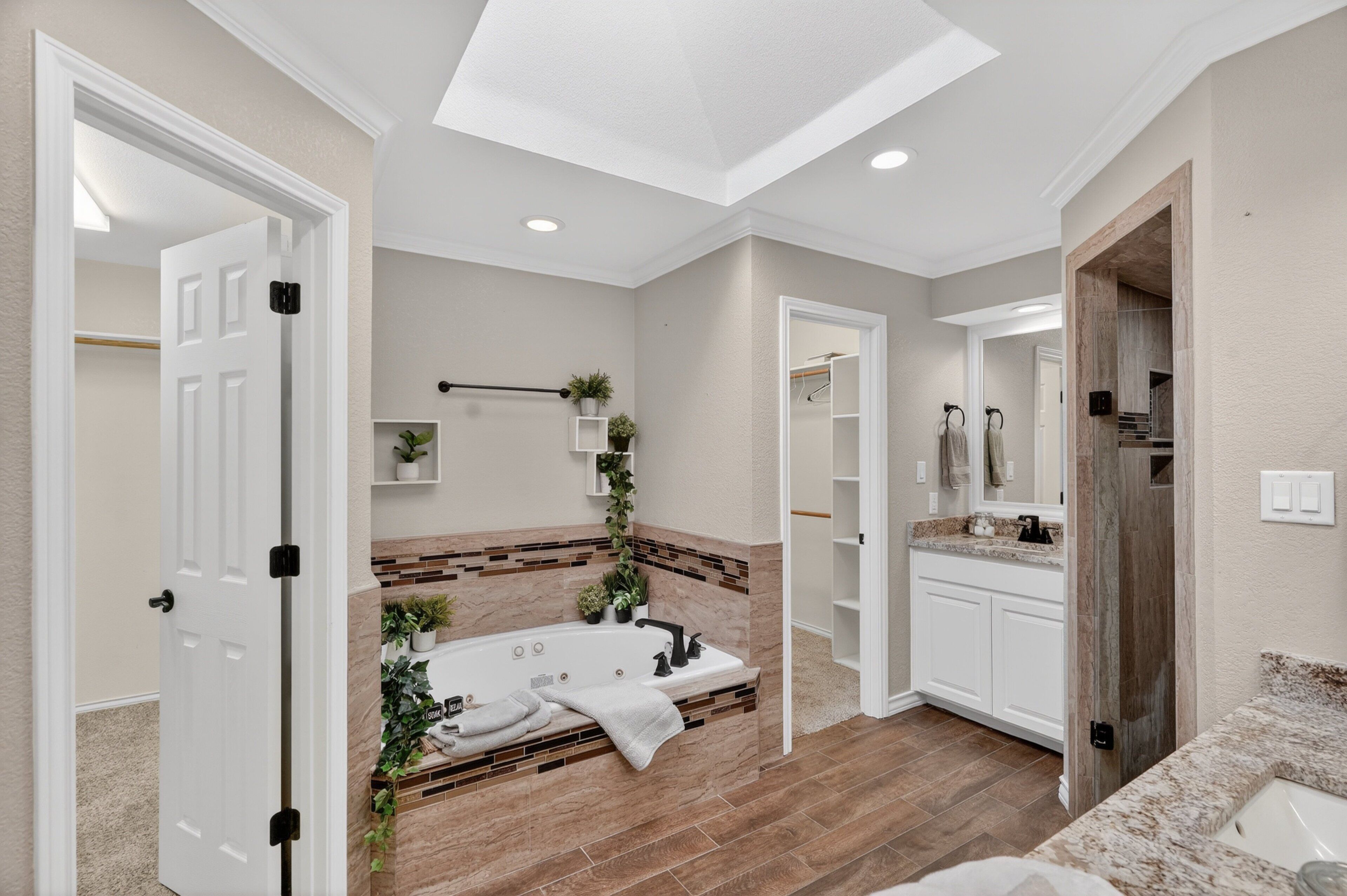 House, 4 Bedrooms | Bathroom | Towels, shampoo