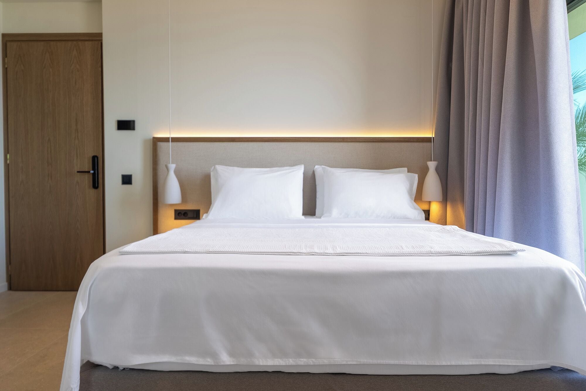 Deluxe Studio, Balcony, Sea View | In-room safe, desk, soundproofing, iron/ironing board
