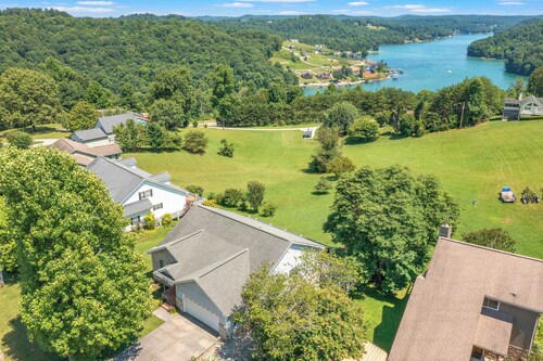 Norris Lake House W Private Boat Slip & Game Room