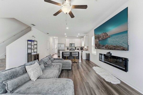 Residenza, letti multipli, cucina, vista giardino (Covey Luxe) | Area soggiorno