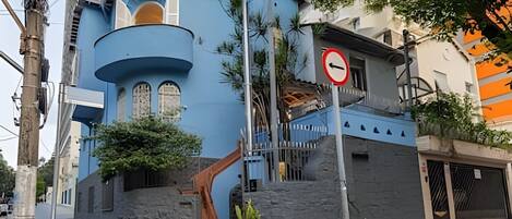 Basic Apartment | Exterior