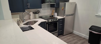 2 Bedroom Condo Less Than A Mile To Rehoboth & Dewey Beaches