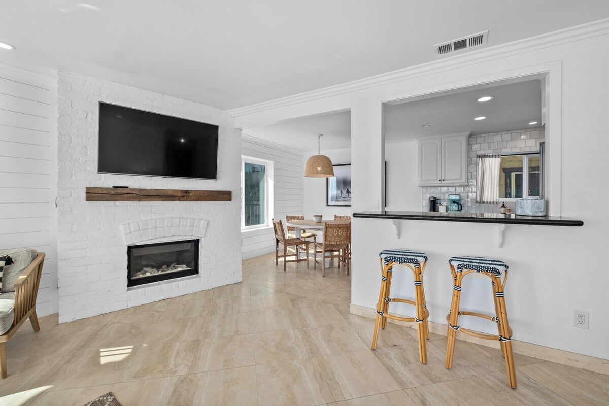 Ocean-view Pier Bowl Retreat: Steps To San Clemente Beach & Dining - サン・クレメンテ, CA
