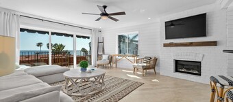 Ocean-View Pier Bowl Retreat: Steps to San Clemente Beach & Dining