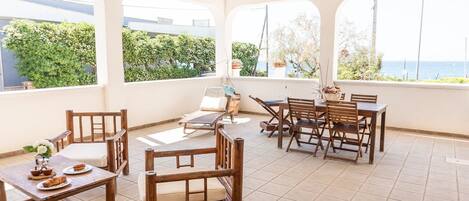 Ulkoruokailutilat