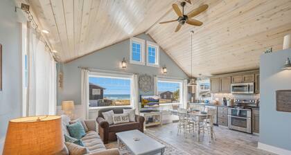 Remodeled Rockaway cabin near beach. Fireplace, spa shower. Hosts 4.