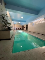 Una piscina techada