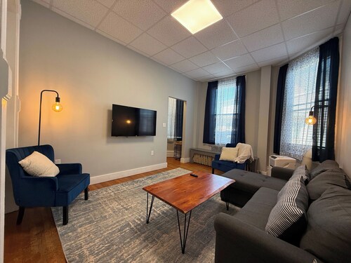 DM-E 3BR Historic Residence