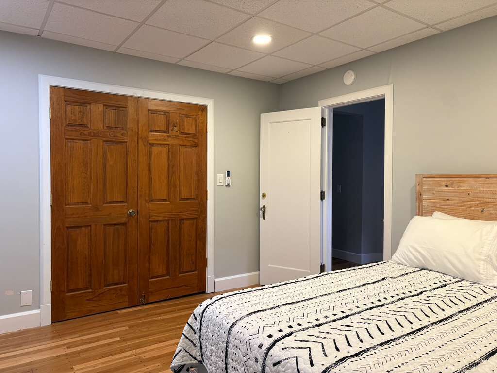 2 habitaciones, tabla de planchar con plancha y wifi 