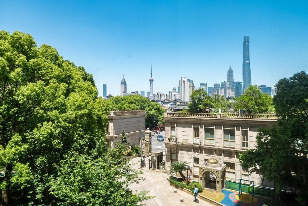 Panoramic Apartment, 3 Bedrooms, Balcony, City View | Blackout drapes, free WiFi