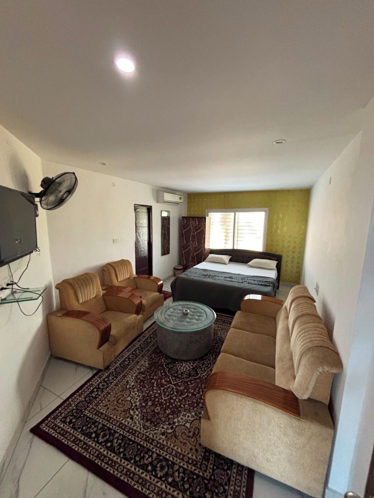 Executive Room | Desk, laptop workspace, free WiFi