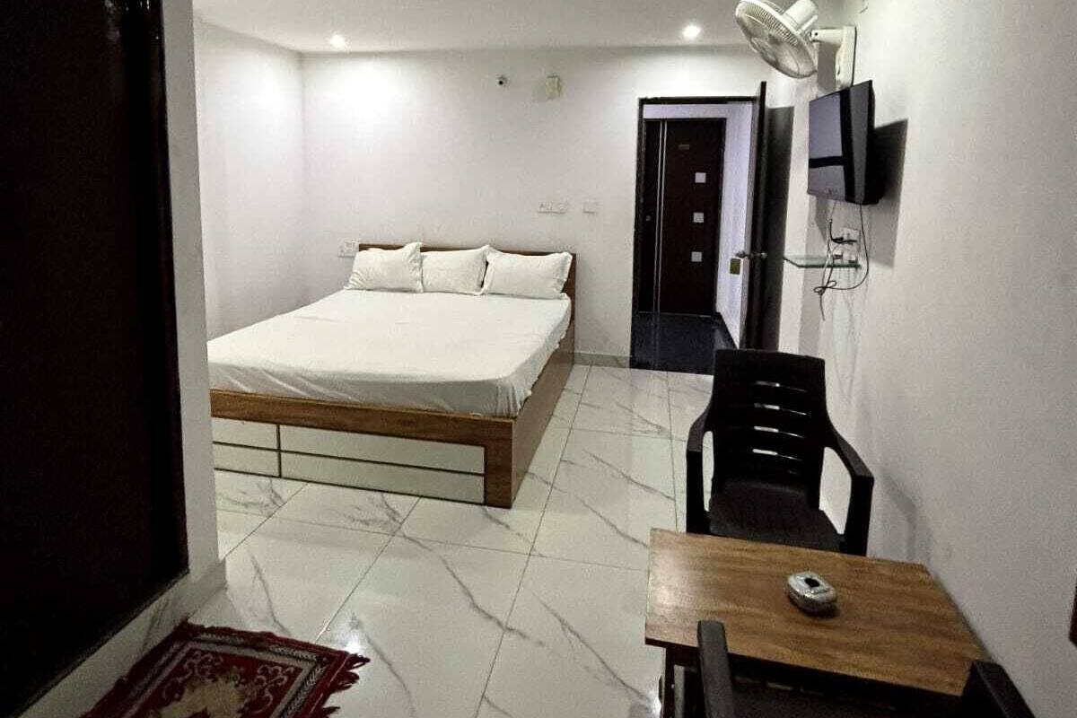 Superior Room | Meja, ruang kerja komputer riba, Wi-fi percuma 