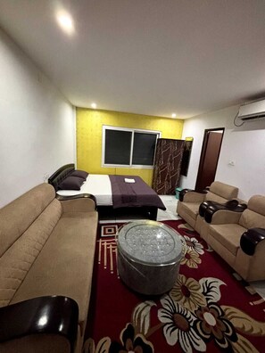 Executive Room | Interior
