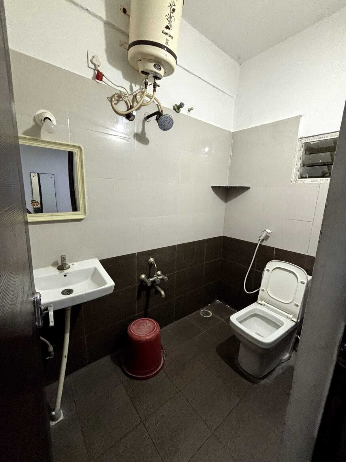 Shower, towels, soap, shampoo
