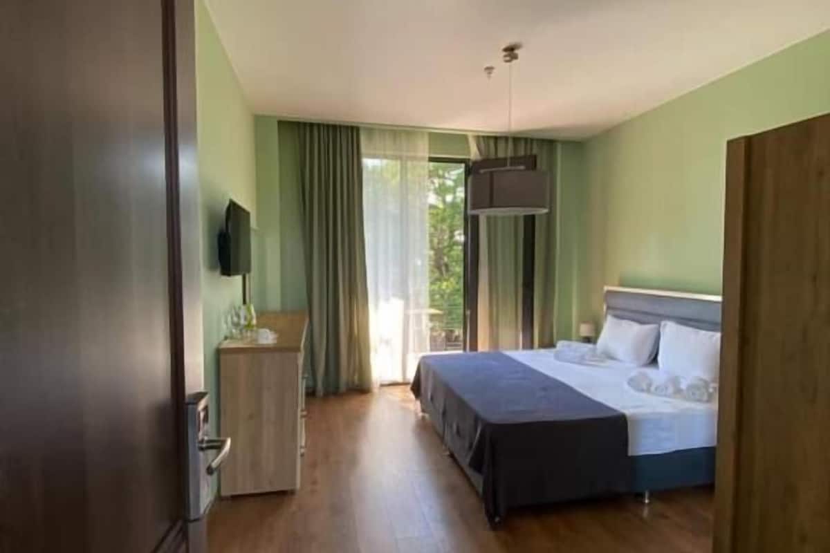 Standard Double Room, Balcony, Sea View | In-room safe, free WiFi