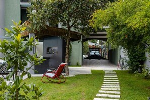 Property grounds - Kobuleti Garden Inn (Kobuleti)