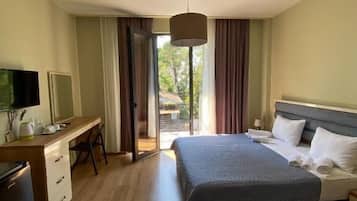 In-room safe, free WiFi