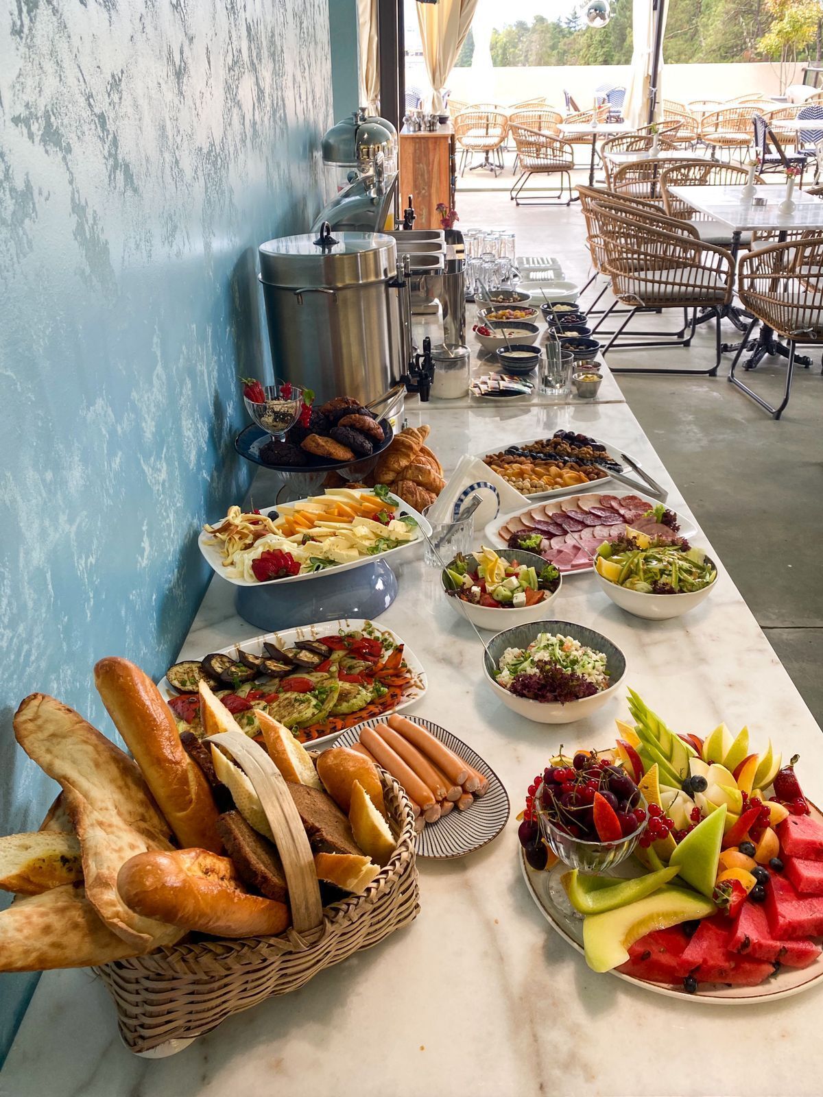 Bao gồm bữa sáng buffet hàng ngày 