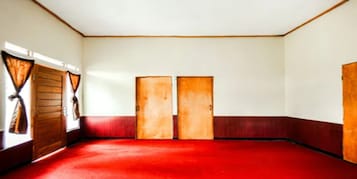 House, Lake View | Interior