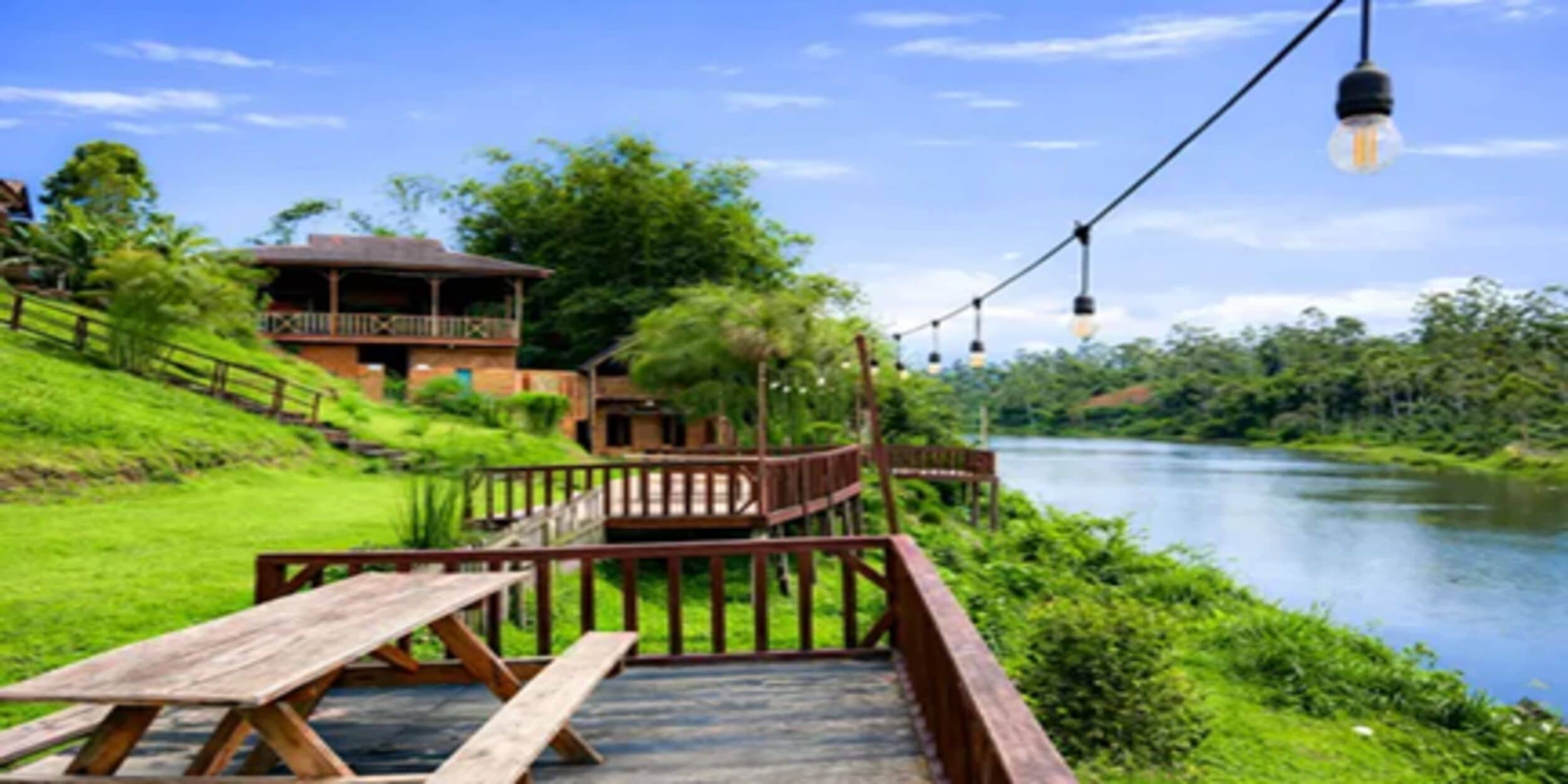 Khu ẩm thực ngoài trời