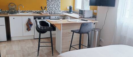 1 habitación y ropa de cama