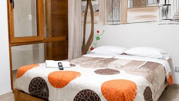 4 bedrooms, Internet, bed sheets