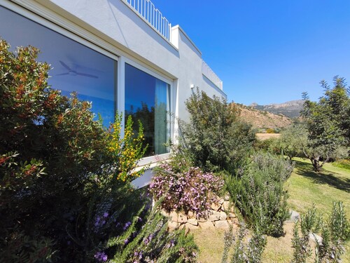 Villa Terias