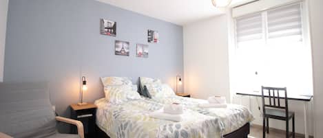 2 bedrooms, desk, iron/ironing board, travel cot