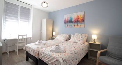 Les Loges de Véro RDC - 5 min from Verdun, private parking, motorcycle garage, air conditioning.