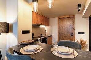 Private kitchen - Noemi City Loft 3, by IdealStay Experience (Iraklio)