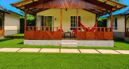 Cocoloco's Lodge - Family Bungalow