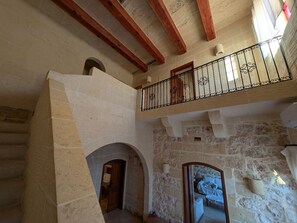 Interior - Razzett Pepprina Poppy Farm (Xaghra)
