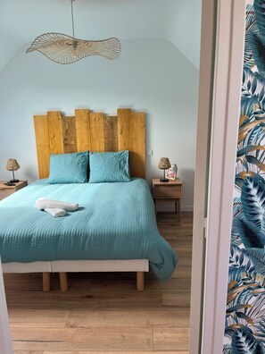 Room - Vrbo Property (Pluvigner)